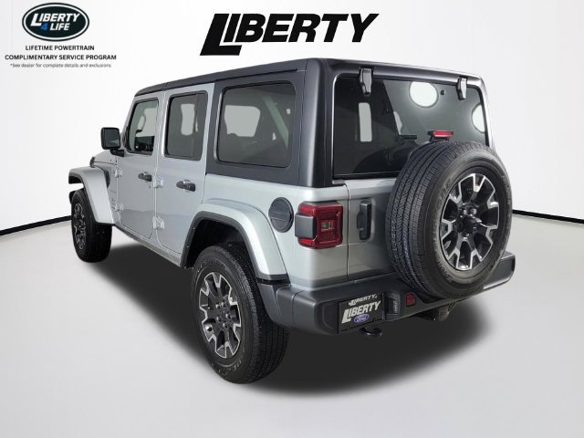 Used 2024 Jeep Wrangler Unlimited Sahara w/ Technology Group AWD/4WD image 5