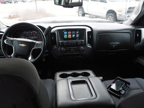 Used 2019 Chevrolet Silverado 2500 LT AWD/4WD image 16
