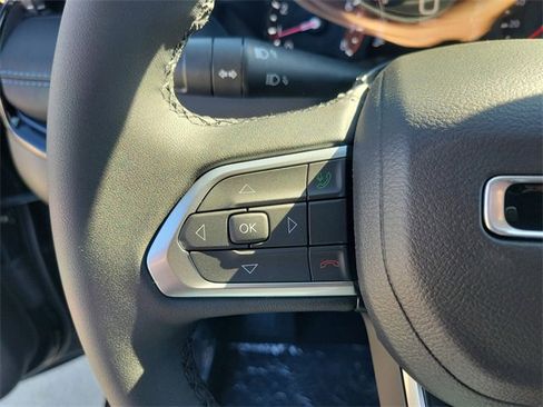 New 2026 Jeep Compass Latitude image 21