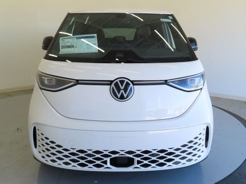 New 2025 Volkswagen ID. Buzz Pro S image 13
