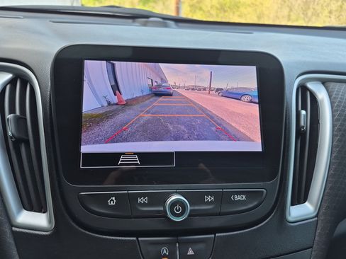 Used 2024 Chevrolet Malibu LS image 33