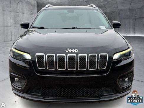 Used 2020 Jeep Cherokee Latitude Plus image 5
