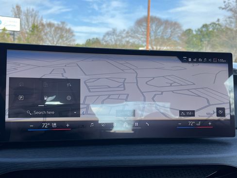 New 2026 BMW 330i Sedan w/ Premium Package image 5