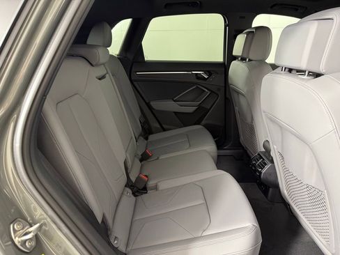New 2025 Audi Q3 2.0T Premium image 28