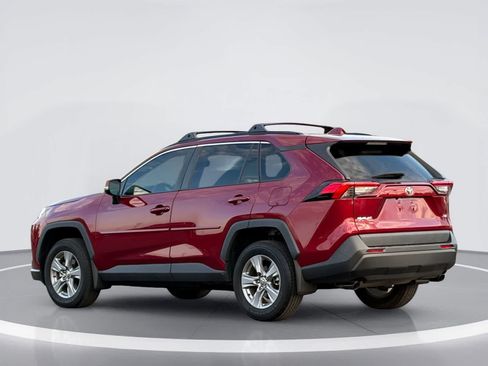 Used 2024 Toyota RAV4 XLE w/ Convenience Package FWD image 3