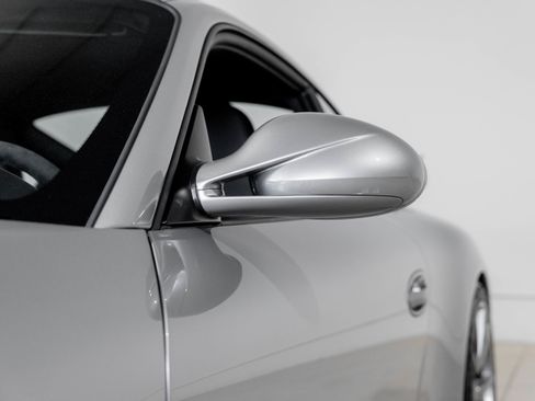 Used 2010 Porsche 911 GT3 RWD image 12