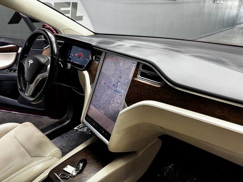 Used 2017 Tesla Model X 75D image 49