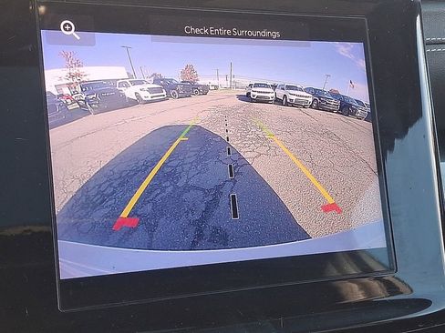 Used 2023 Jeep Grand Cherokee Altitude image 4