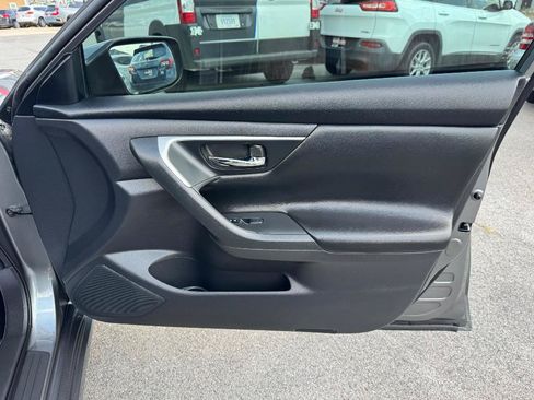 Used 2017 Nissan Altima 2.5 S w/ Power Driver Seat Package FWD image 23