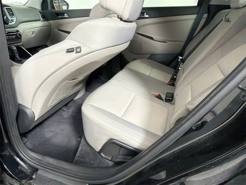 Used 2017 Hyundai Tucson SE image 20