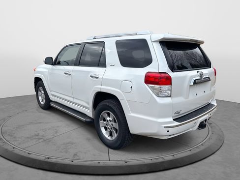Used 2013 Toyota 4Runner SR5 image 6
