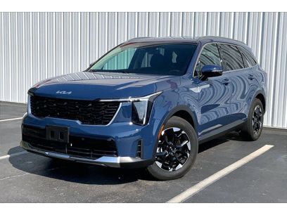 Used 2025 Kia Sorento S