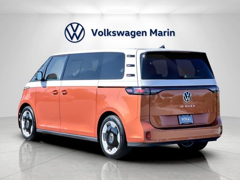 New 2025 Volkswagen ID. Buzz Pro S Plus image 3