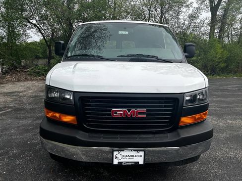 New 2026 GMC Savana 3500 w/ Driver Convenience Package RWD image 2
