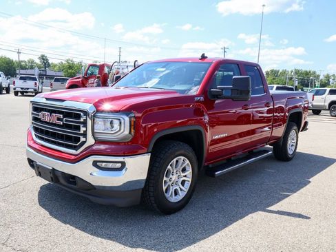 Used 2018 GMC Sierra 1500 SLE w/ SLE Value Package AWD/4WD image 22