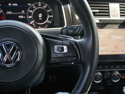 Used 2019 Volkswagen Golf R 4-Door AWD/4WD image 24