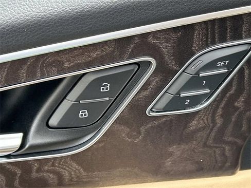 Used 2020 Audi Q8 Premium Plus w/ Premium Plus Package image 21