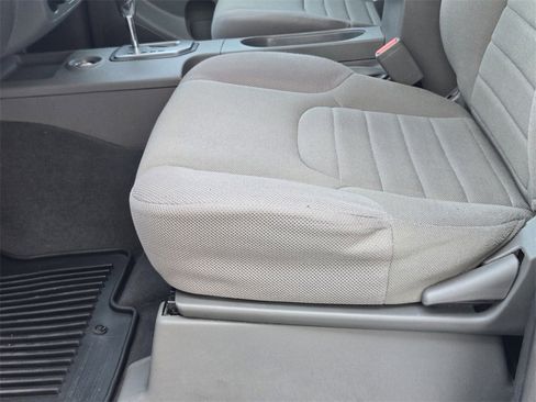 Used 2021 Nissan Frontier S image 23