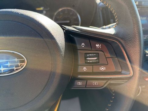 Used 2022 Subaru Crosstrek 2.5i Sport w/ Moonroof Package image 18