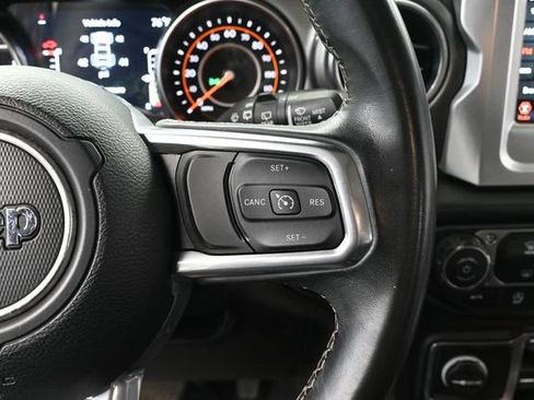 Used 2019 Jeep Wrangler Unlimited Sahara AWD/4WD image 29