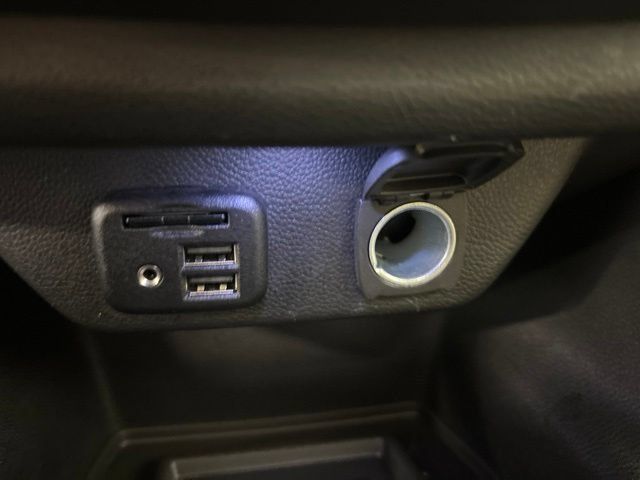 Used 2022 Chevrolet Traverse Premier AWD/4WD image 29
