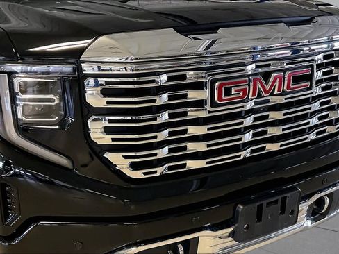Used 2024 GMC Sierra 1500 Denali w/ Denali Reserve Package AWD/4WD image 30