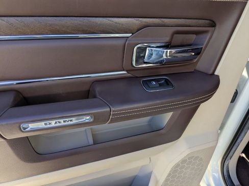 Used 2018 RAM 2500 Longhorn w/ Convenience Group image 15