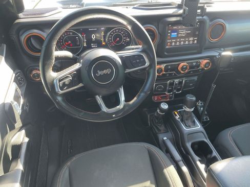 Used 2021 Jeep Gladiator Mojave AWD/4WD image 11