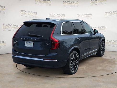 New 2026 Volvo XC90 T8 Core w/ Protection Package Premier AWD/4WD image 5
