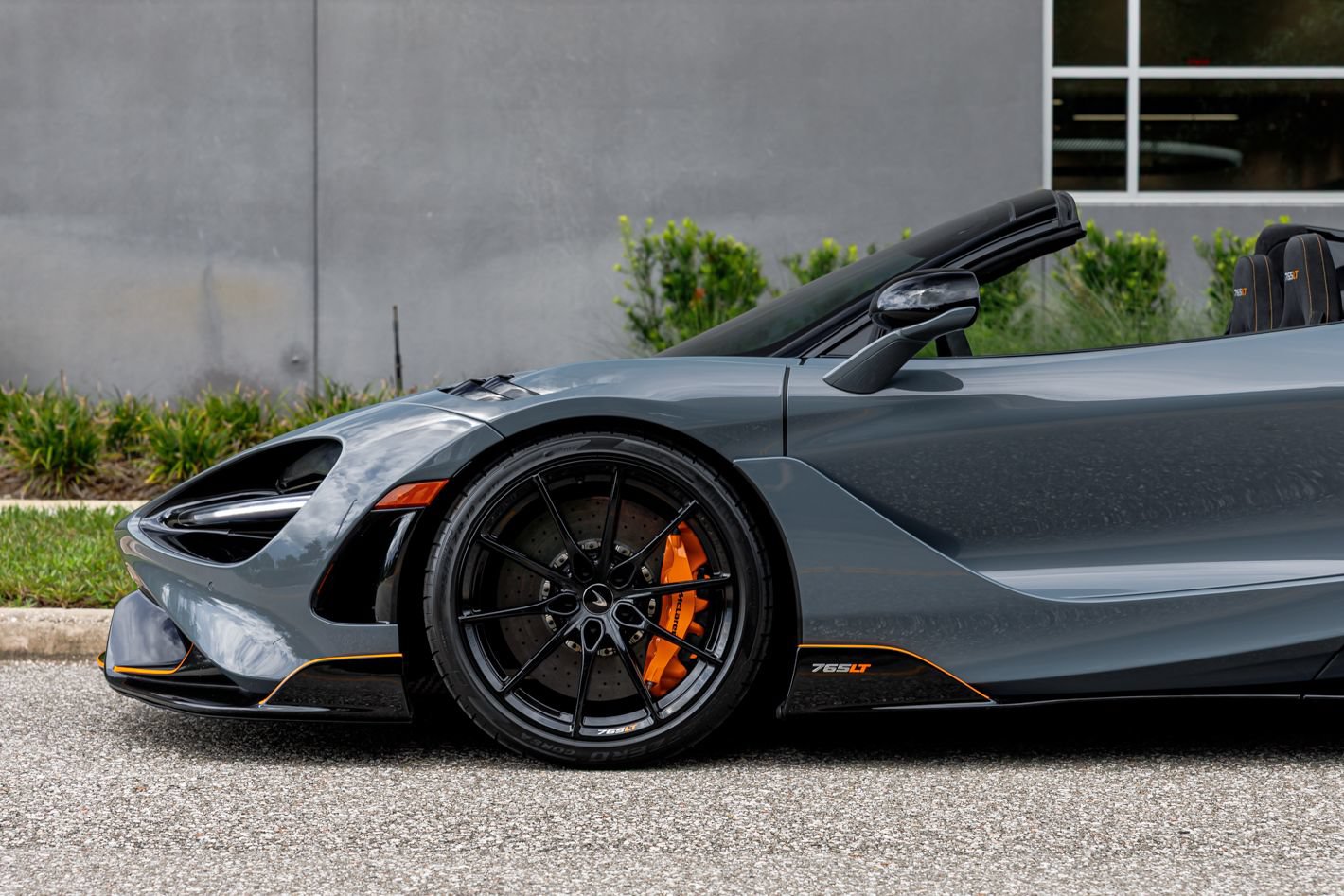 Used 2022 McLaren 765LT RWD image 35
