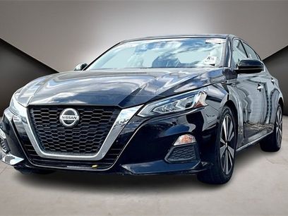 Used 2021 Nissan Altima 2.5 SV