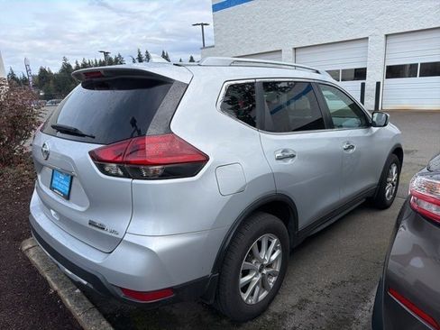 Used 2020 Nissan Rogue S w/ Special Edition Package image 7