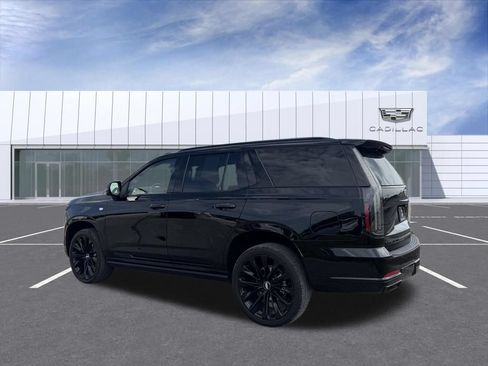 Certified 2025 Cadillac Escalade Sport Platinum w/ LPO, ONYX Package AWD/4WD image 4