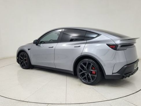 Used 2026 Tesla Model Y Performance AWD/4WD image 7