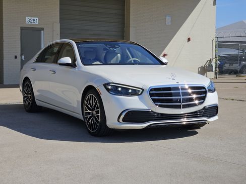 Certified 2022 Mercedes-Benz S 500 4MATIC image 3