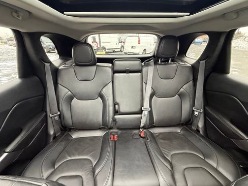 Used 2022 Jeep Cherokee Latitude Lux w/ Sun & Sound Group image 17