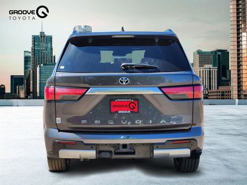 Used 2024 Toyota Sequoia Capstone AWD/4WD image 5