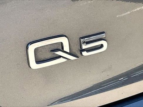 Used 2023 Audi Q5 2.0T Premium Plus w/ Premium Plus Package AWD/4WD image 10