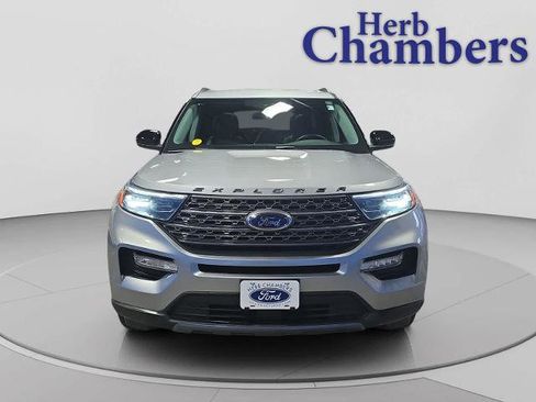 Certified 2023 Ford Explorer XLT w/ Equipment Group 202A AWD/4WD image 2