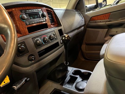 Used 2006 Dodge Ram 3500 Truck SLT w/ Light Group image 50