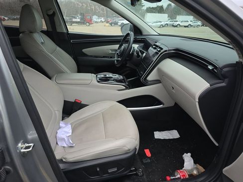 Used 2024 Hyundai Tucson Limited image 16