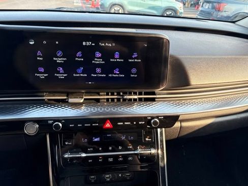 Used 2023 Kia Carnival SX Prestige FWD image 13