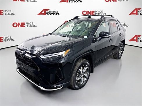 Certified 2025 Toyota RAV4 SE image 3