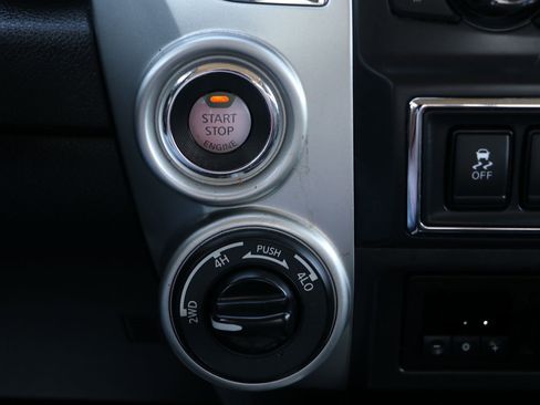 Used 2019 Nissan Titan PRO-4X w/ Pro-4x Convenience Package image 25