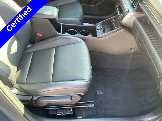 Certified 2024 Hyundai Kona Limited AWD/4WD image 16