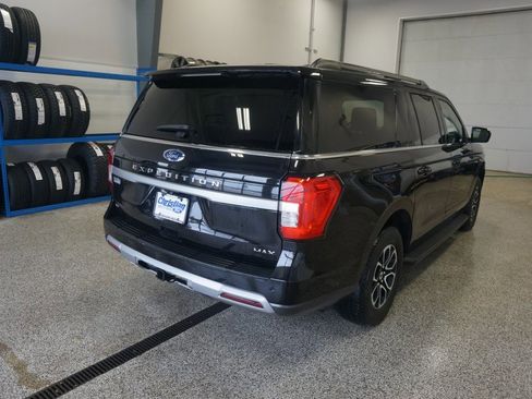 Used 2024 Ford Expedition Max XLT image 5
