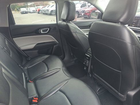 Certified 2022 Jeep Compass Limited w/ Sun and Sound Group image 15