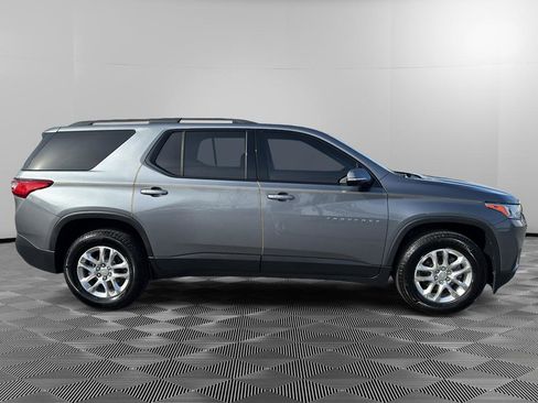 Used 2020 Chevrolet Traverse RS image 8