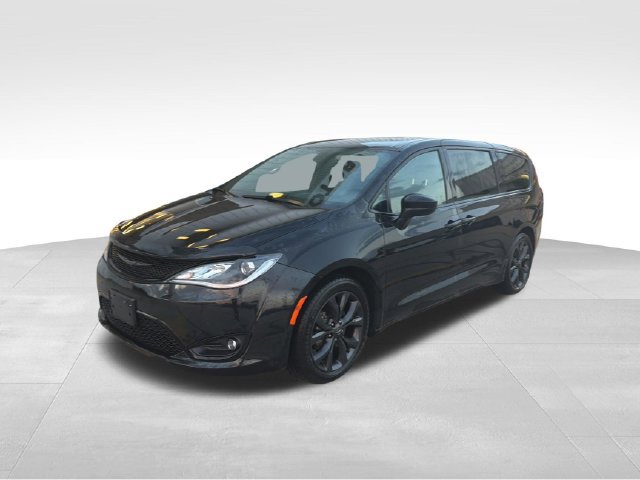 Used 2020 Chrysler Pacifica Touring w/ S Appearance Package FWD image 6