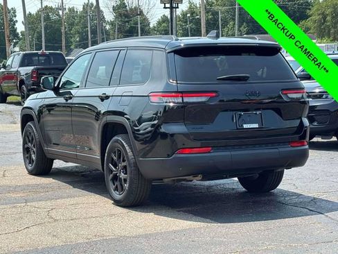 Used 2025 Jeep Grand Cherokee L Altitude AWD/4WD image 2